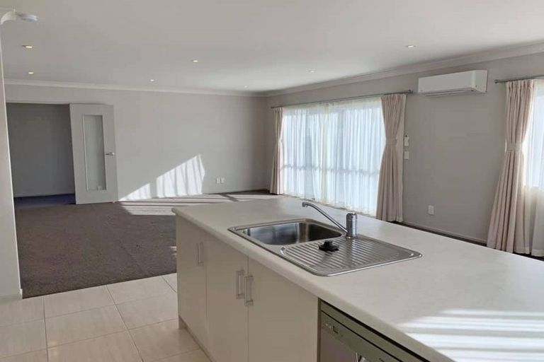 Photo of property in 63 Staithes Drive North, Whitby, Porirua, 5024