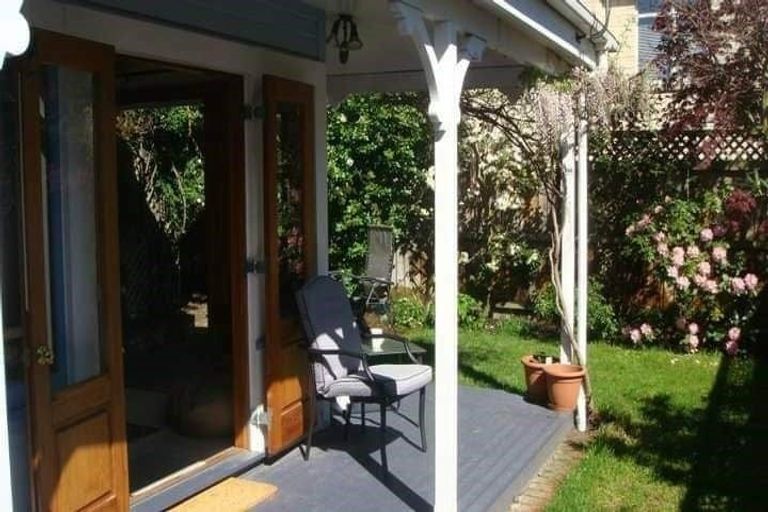 Photo of property in 81 Caledonian Road, St Albans, Christchurch, 8014