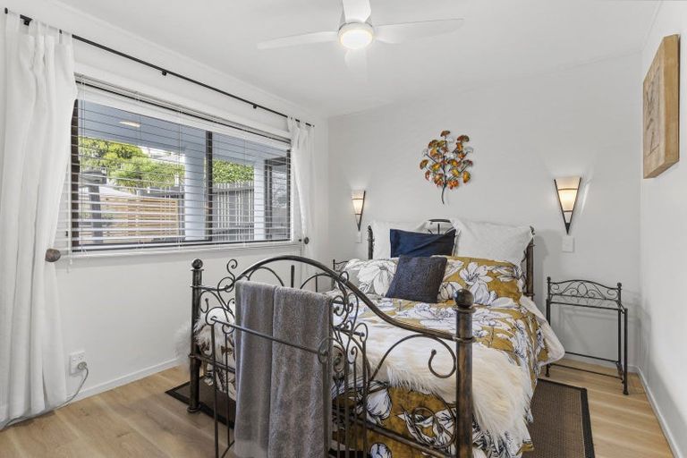 Photo of property in 114 Tirohanga Drive, Whangamata, 3620