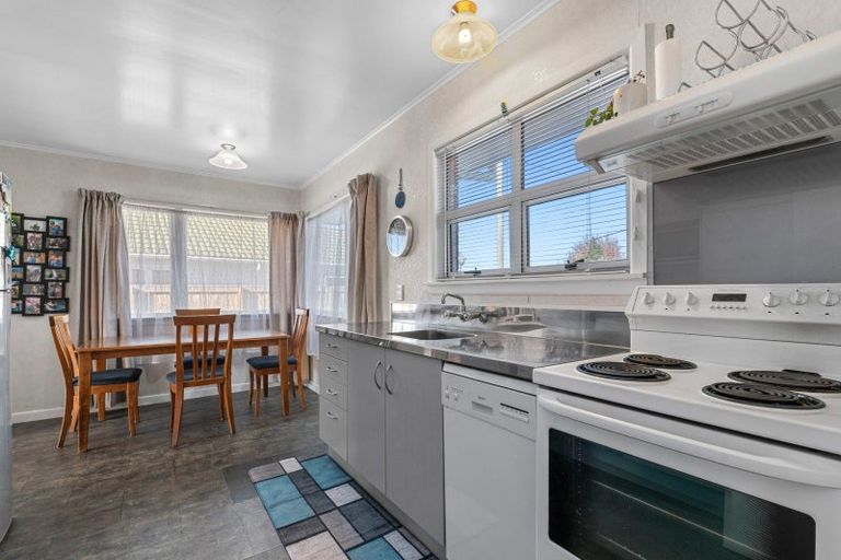 Photo of property in 6 Kusabs Road, Mangakakahi, Rotorua, 3015