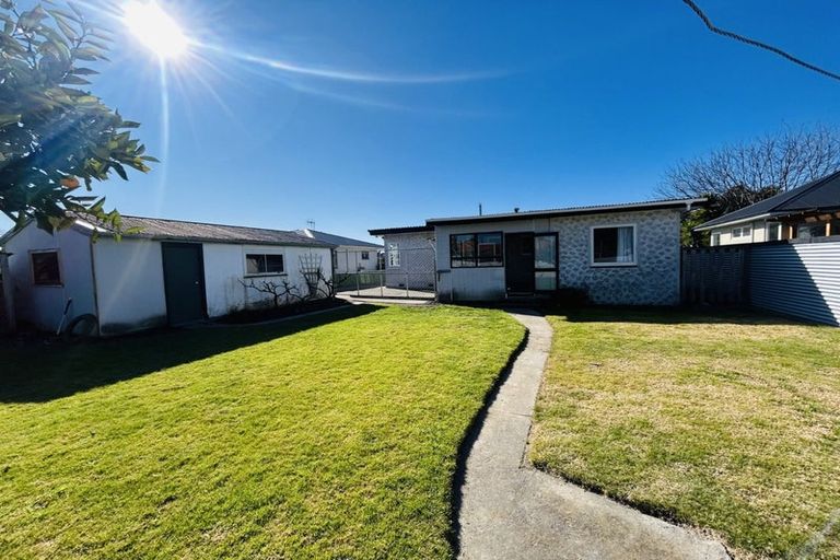 Photo of property in 237 Mayfair Avenue, Mayfair, Hastings, 4122