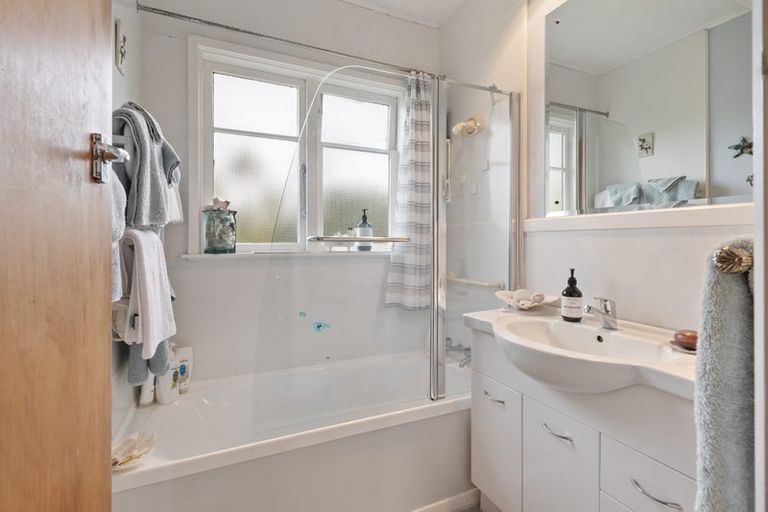 Photo of property in 5 Epsom Road, Hokowhitu, Palmerston North, 4410