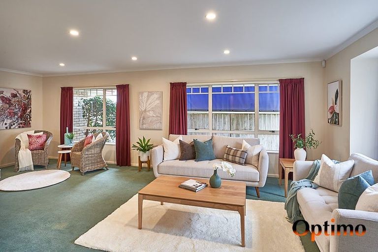 Photo of property in 21 Rothesay Place, Highbury, Palmerston North, 4412