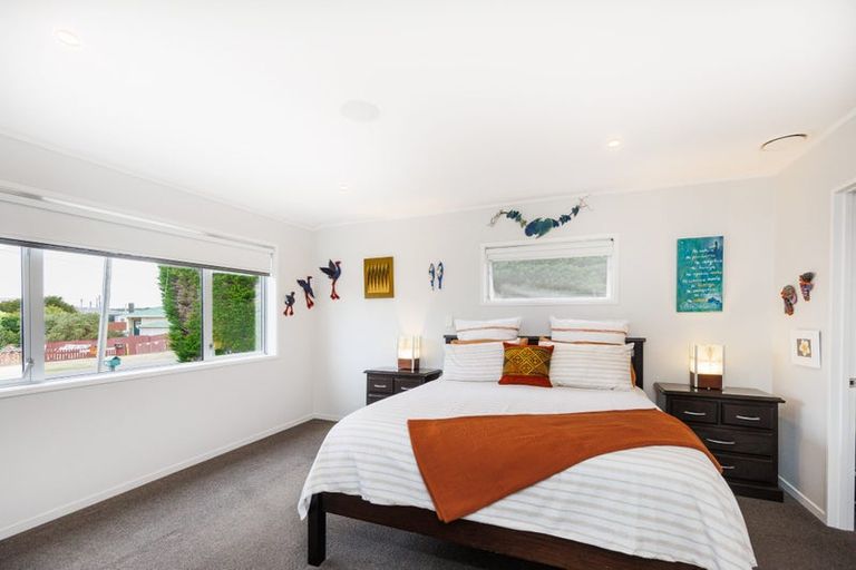 Photo of property in 18 Robbie Street, Foxton Beach, Foxton, 4815