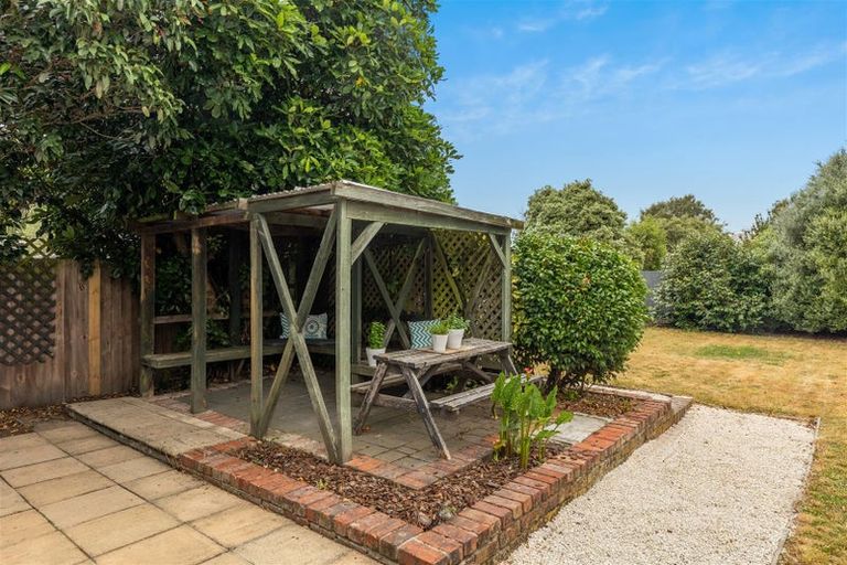 Photo of property in 10 Hillary Crescent, Upper Riccarton, Christchurch, 8041