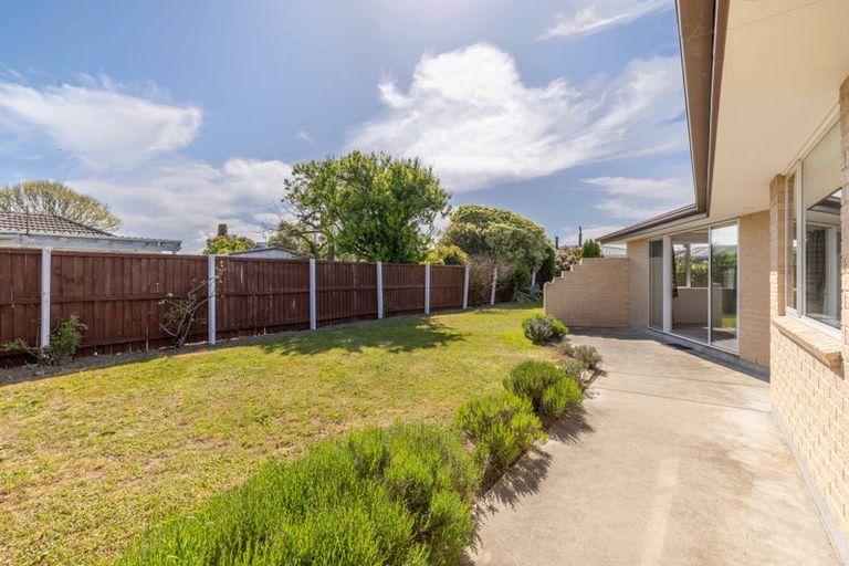 Photo of property in 30 Woodgrove Avenue, North New Brighton, Christchurch, 8083