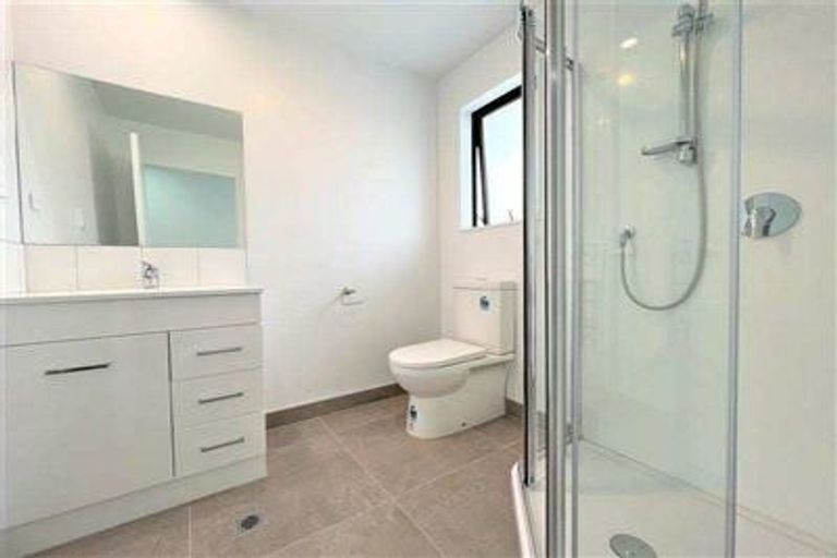 Photo of property in 35 Eileen Newey Place, Henderson, Auckland, 0612