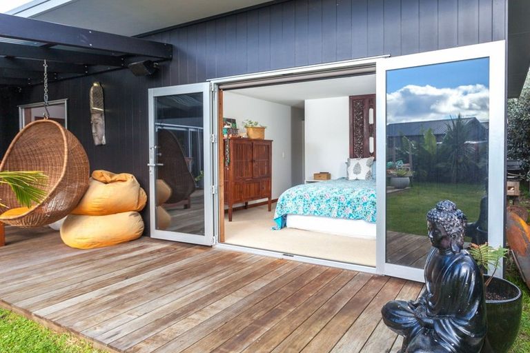 Photo of property in 1 Summer Lane, Tairua, 3508