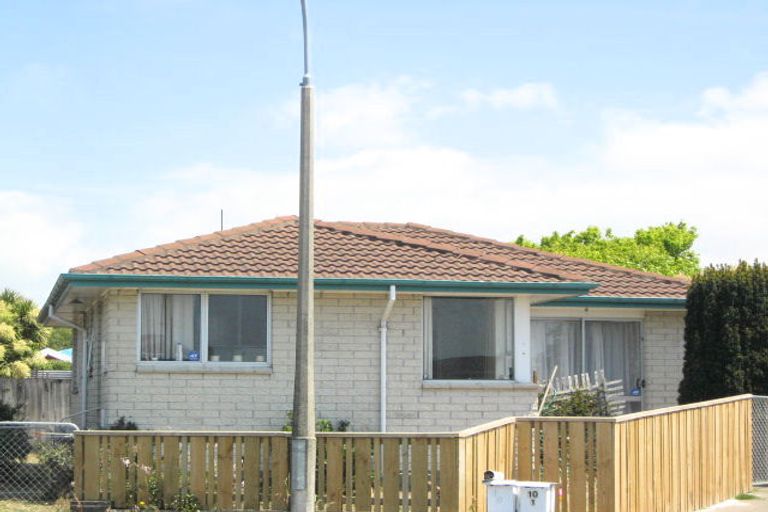 Photo of property in 1/10 Leonie Place, Aranui, Christchurch, 8061