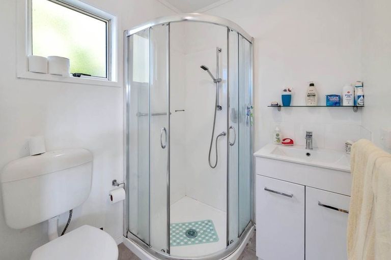 Photo of property in 38 Kashmir Road, Glen Eden, Auckland, 0602