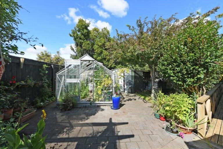 Photo of property in 3 Alleys Way, Ebdentown, Upper Hutt, 5018