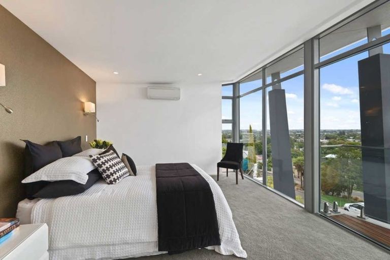 Photo of property in 26 Overdale Drive, Cashmere, Christchurch, 8022