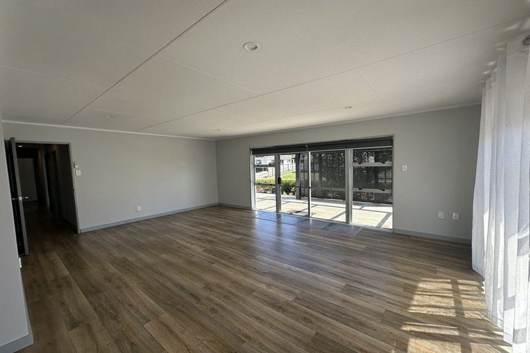 Photo of property in 18 Rahiri Street, Waitara, 4320