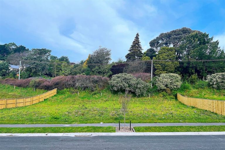 Photo of property in 16 Withers Crescent, Halswell, Christchurch, 8025