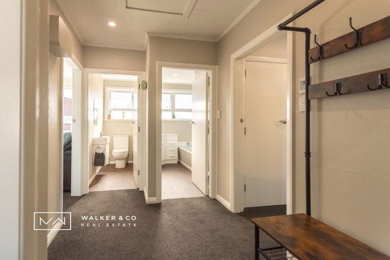 Photo of property in 387a Fergusson Drive, Heretaunga, Upper Hutt, 5018