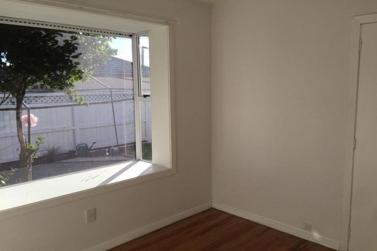 Photo of property in 3 Beatrice Place, Avonhead, Christchurch, 8042