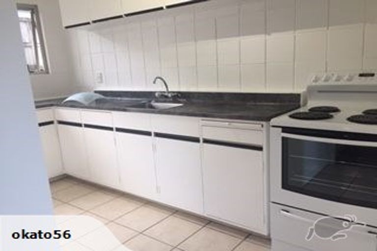 Photo of property in 10 Highlight Parade, Te Atatu South, Auckland, 0610