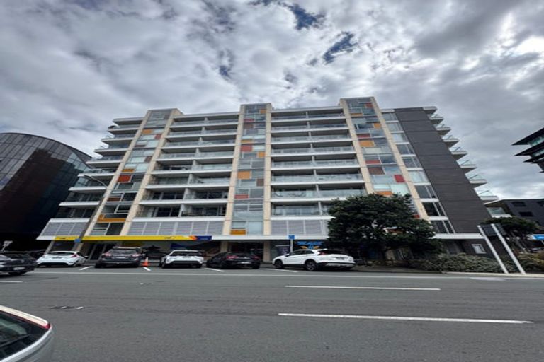 Photo of property in Monument Apartments, 3d/245 Wakefield Street, Te Aro, Wellington, 6011