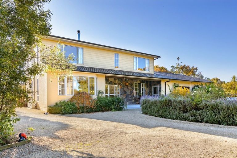 Photo of property in 85-87 Dublin Street, Martinborough, 5711