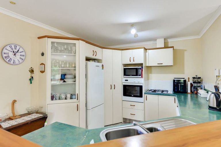 Photo of property in 2 Dingwall Court, Rototuna, Hamilton, 3210