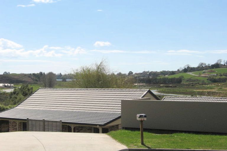 Photo of property in 35 Brodie Place, Bethlehem, Tauranga, 3110