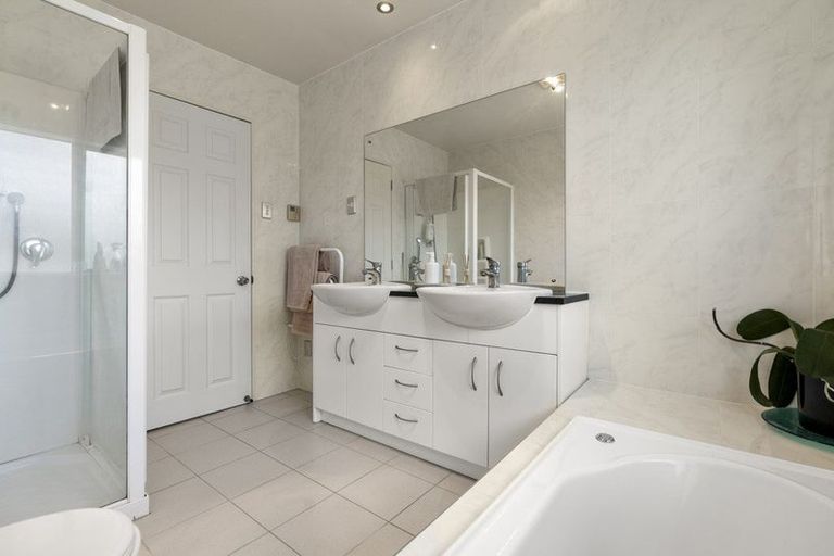 Photo of property in 46 Aberley Road, Schnapper Rock, Auckland, 0632