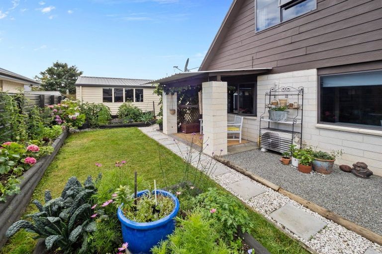 Photo of property in 162 Mcmurdo Street, Tinwald, Ashburton, 7700