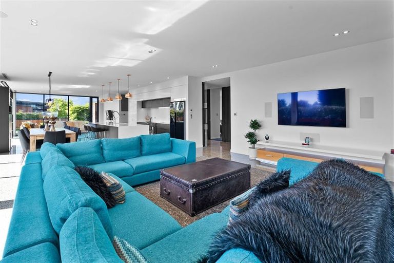 Photo of property in 2 Mersham Drive, Prebbleton, 7604