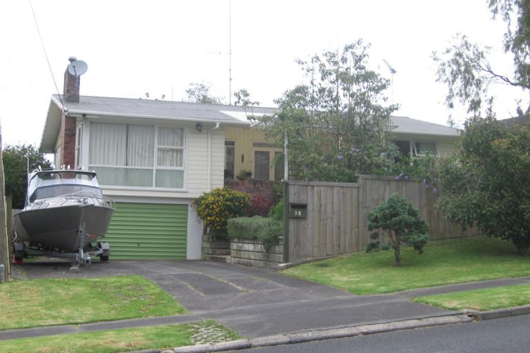 Photo of property in 38 Ocean View Road, Northcote, Auckland, 0627