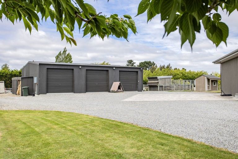 Photo of property in 61 Loburn Whiterock Road, Loburn, Rangiora, 7472