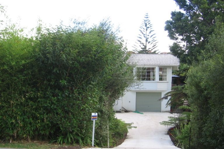 Photo of property in 51 Saddleback Rise, Murrays Bay, Auckland, 0630