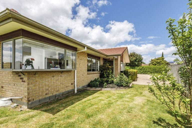 Photo of property in 8 Adelphi Place, Albany, Auckland, 0632