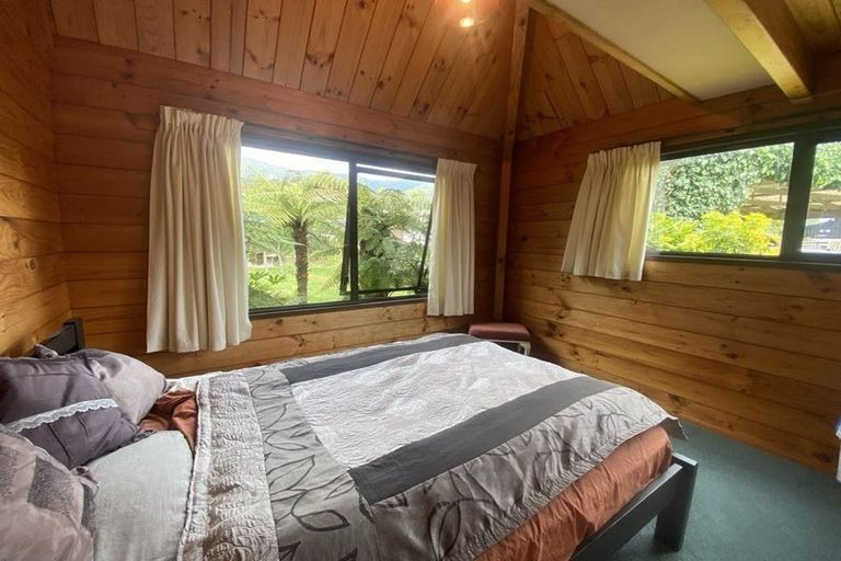 Photo of property in 6a Beach Road, Waikawa, Picton, 7220