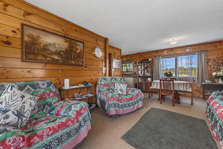 Photo of property in 3b Jet Place, Pukehangi, Rotorua, 3015