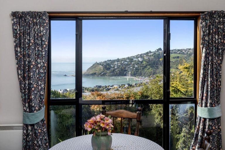 Photo of property in 6 Glendevere Terrace, Redcliffs, Christchurch, 8081