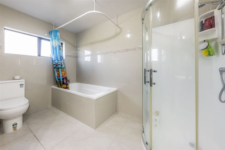 Photo of property in 121f Maich Road, Manurewa, Auckland, 2102