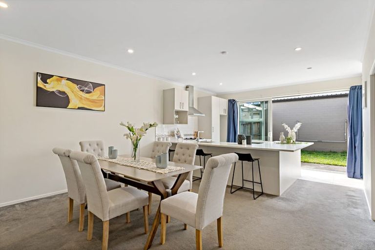 Photo of property in 13 Hakawai Avenue, Takanini, 2112