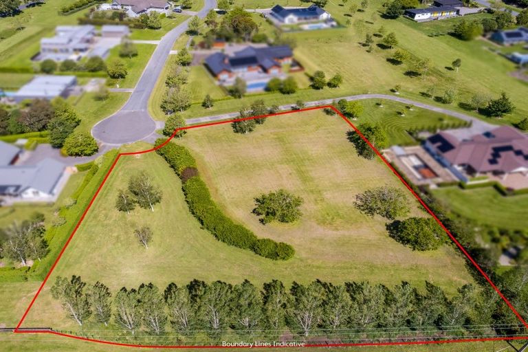 Photo of property in 5 Eagle Place, Martinborough, 5711
