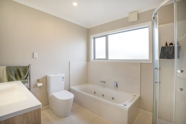 Photo of property in 4/113d Moorefield Road, Johnsonville, Wellington, 6037