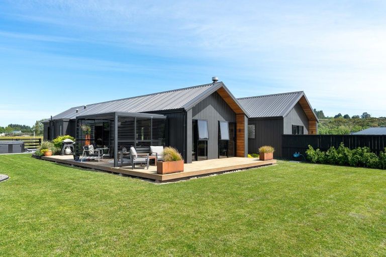 Photo of property in 32 Manukawiri Way, Martinborough, Greytown, 5794