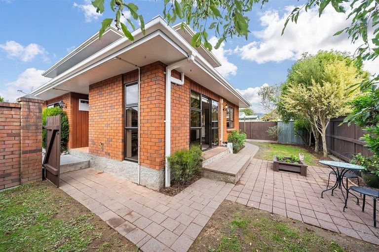 Photo of property in 5 California Drive, Totara Park, Upper Hutt, 5018