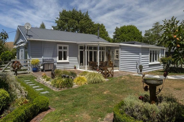 Photo of property in 973 Mstn-castlepoint Road, Tauweru, Masterton, 5889