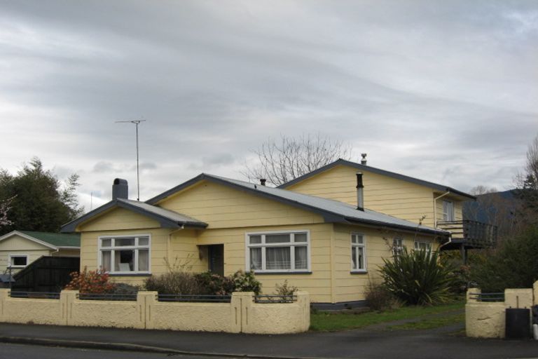 Photo of property in 101 Commercial Street, Takaka, 7110