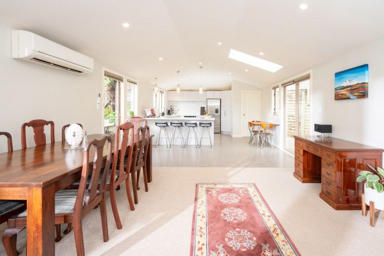 Photo of property in 23 Doris Gordon Crescent, Crofton Downs, Wellington, 6035