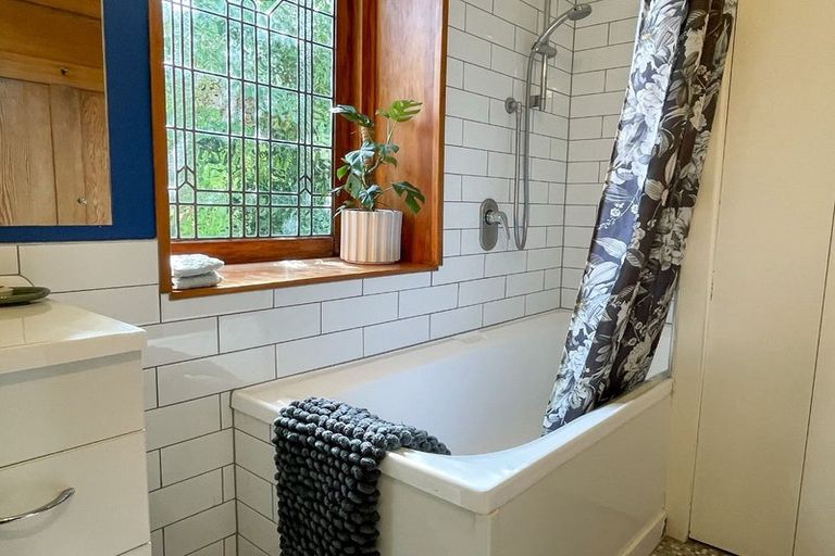 Photo of property in 77 Colombo Street, Somerfield, Christchurch, 8023