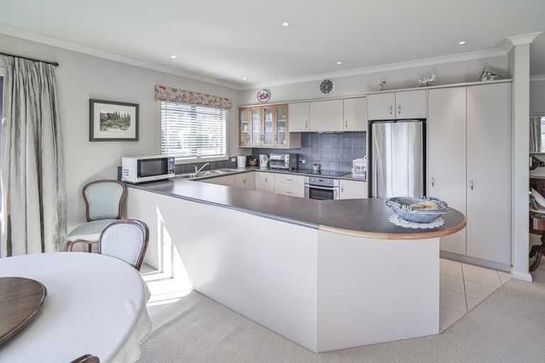 Photo of property in 4a Lindsay Street, Havelock North, 4130