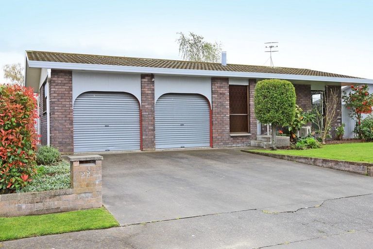 Photo of property in 22 Perry Crescent, Greenmeadows, Napier, 4112