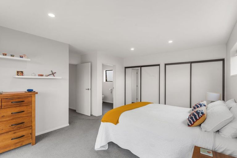 Photo of property in 21 Giles Place, Shirley, Christchurch, 8061