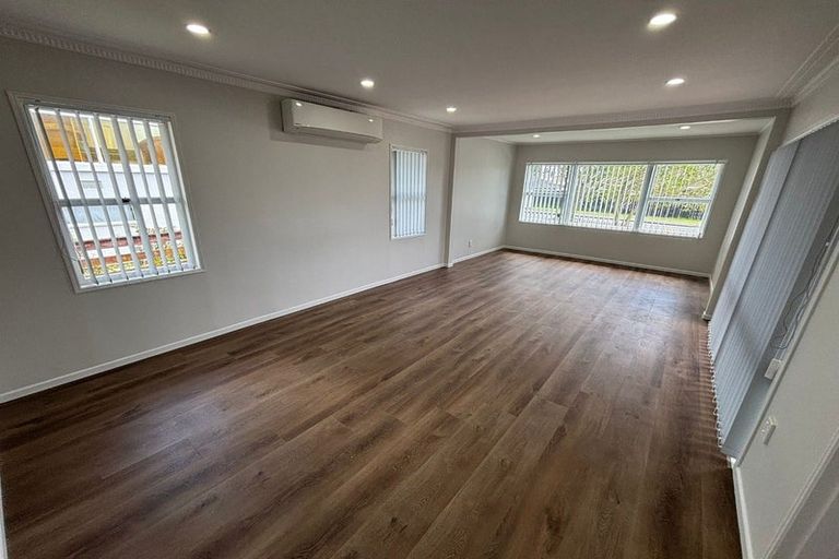 Photo of property in 67 Rogers Road, Manurewa, Auckland, 2102