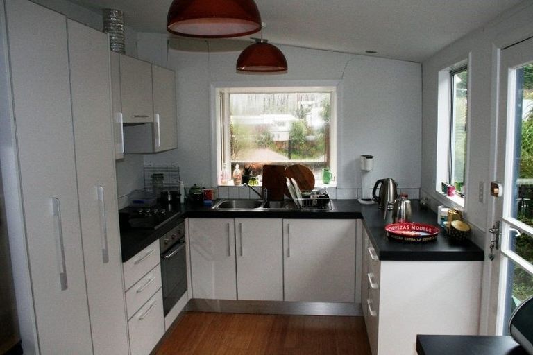 Photo of property in 34 Ripon Street, Lyttelton, 8082